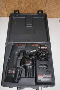 lot 155 image: Skil Professional 14.4V Cordless Drill with Charger and Carrying Case