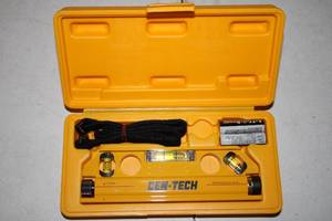 lot 156 image: CEN-TECH Laser Level 3-Vial Tool in Hard Case