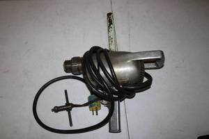lot 184 image: Mall Drill Heavy-Duty Electric Drill with Power Cord