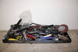lot 313 image: Collection of Hand Tools and Accessories in Tray