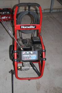 lot 631 image: Homelite 2700 PSI Pressure Washer