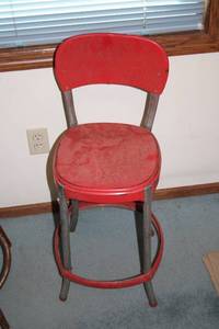 lot 668 image: Vintage Red Metal Bar Stool with Footrest