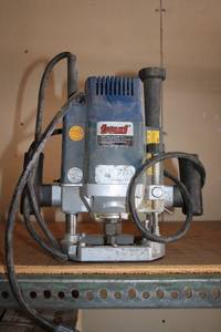 lot 684 image: Freud FT-2000-E 12 Electric Router
