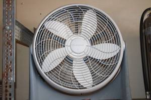 lot 702 image: Used Lakewood 20 Box Fan in Good Condition