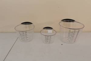 lot 237 image: Set of 3 Measuring Cups with Black Grip Handles