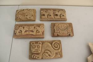 lot 260 image: Collection of 5 Vintage Decorative Stone Art Pieces