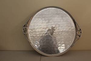 lot 262 image: Vintage Hammered Metal Serving Tray with Grape Design