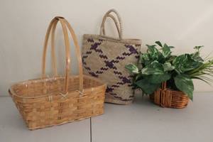 lot 263 image: Set of 3 Handcrafted Decorative Wicker Baskets with Faux Plants