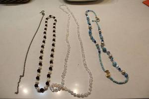 lot 344 image: Collection of 4 Vintage Necklaces with Various Bead Designs