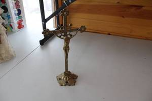 lot 408 image: Vintage Brass Crucifix with Detailed Base
