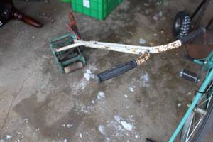 lot 561 image: Vintage Manual Push Lawn Roller with Rusty Finish