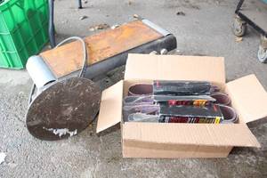 lot 579 image: Used Belt Sander with Extra Sanding Belts