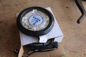 lot 581 image: Used 12V Air Compressor with King Gas Ashtray and Clock