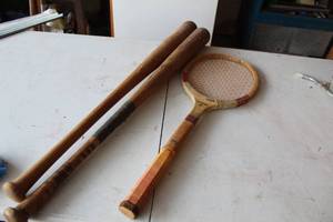 lot 654 image: Set of Vintage Baseball Bats and Tennis Racquet