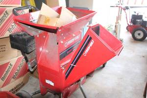 lot 709 image: Troy-Bilt Super Tomahawk ChipperShredder