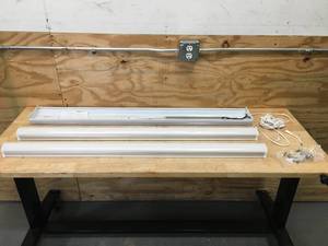 lot 106 image: Lot of 3 - LED Shop Lights