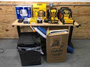lot 107 image: Lot of Non-Working and Incomplete Products