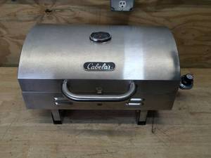 lot 120 image: Cabelas Table Top Grill