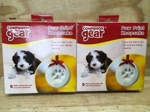 lot 114 image: Lot of 2 - Paw Print Keepsake