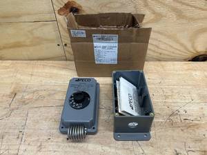 lot 131 image: PECO TH109-009 Multi Use Line Voltage Thermostat, Gray