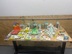 lot 141 image: Lot of Miscellaneous Baby Items