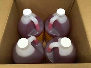 lot 174 image: Case of 4 - Jugs of Stanley Vehicle Wash & Wax