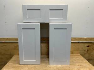 lot 183 image: Lot of 3- Kitchen Cabinets