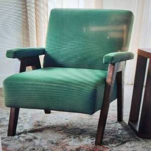 Better Homes & Gardens Ezra Accent Chair, Olive Green MSRP $172