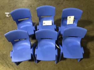 Emmy Blue 6-Piece Plastic Chairs by Carnegy Avenue Customer Returns See Pictures