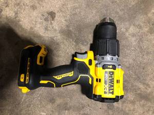DEWALT 20V Compact Cordless 12 in. Hammer Drill (Tool Only) Customer Returns See Pictures