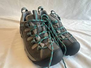 Keen Womens Hiking Shoes Size 6