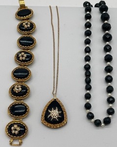 Bates & Bacon Glass Pendant Necklace Jewelry Lot