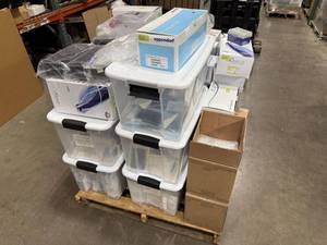 lot 16 image: Pallet of lab supplies