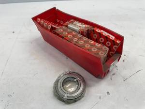 lot 41 image: FAG Bearing, 6208.2ZR.C3, M048-2305.HB, 9 pieces