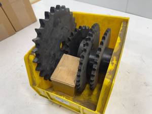 lot 50 image: Assorted Sprockets