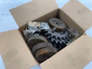 lot 54 image: Assorted Sprockets