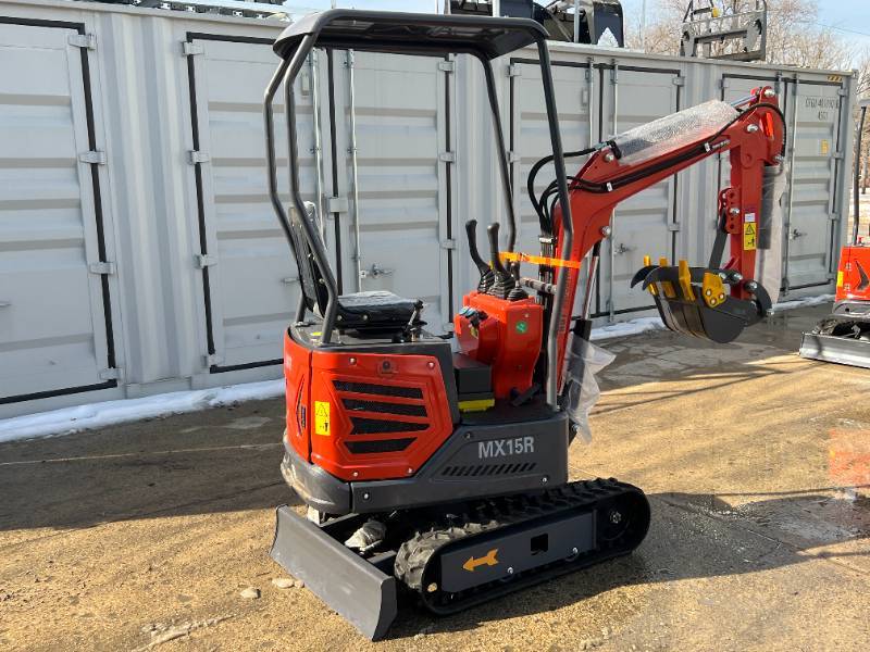 lot 25 image: 2024 AGT Mini Excavator MX15R