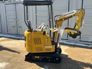 lot 298 image: AGT Mini Excavator H15R
