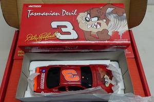 lot 165 image: Action Dale Earnhardt 2000 Taz Monte Carlo 124 Stock Car