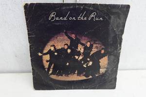 lot 201Q image: Vinyl Record -Paul McCartney & Wings Band on the Run