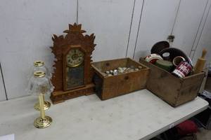 lot 139 image: Assorted Home Dcor and Collectables
