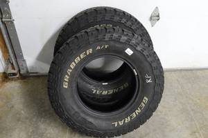 lot 350 image: 2 General Grabber AT Tires  LT26575 R 16