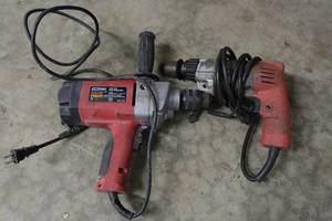 lot 370 image: Tool Shop Spade Handle Drill and Milwaukee Hammer Drill