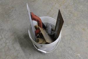 lot 394 image: Dry Wall Tools