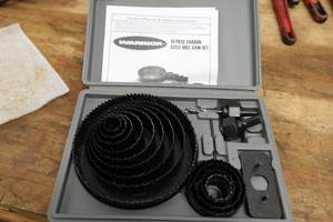 lot 266 image: Warrior 18-Piece Steel Hole Saw Set