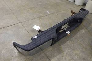 lot 336 image: OEM Bumper from 2008 Chevrolet Silverado 1500