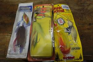 lot 332 image: Muskie Spinner Lures
