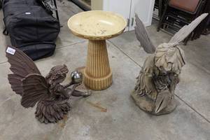 lot 345 image: Assorted Yard Art - Fairies, Bird Bath