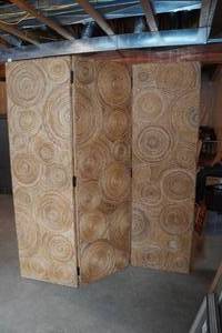 lot 95 image: Heavy Duty Wound Rope Room Divider