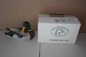lot 86 image: Ducks Unlimited Preening Mallard Limited Edition Duck - 10224000
